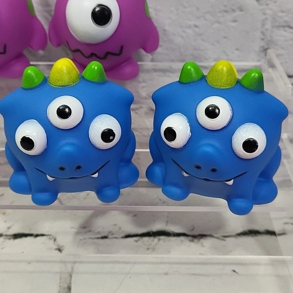 Bath Toys Rubber Monster Squirt Tub Pool Floats Lot‎ Of 6 Colorful